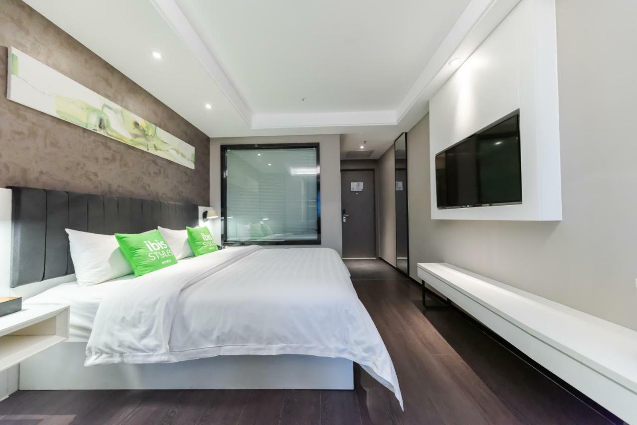 Ibis Styles Suzhou Nanmen Metro Station Hotel Экстерьер фото