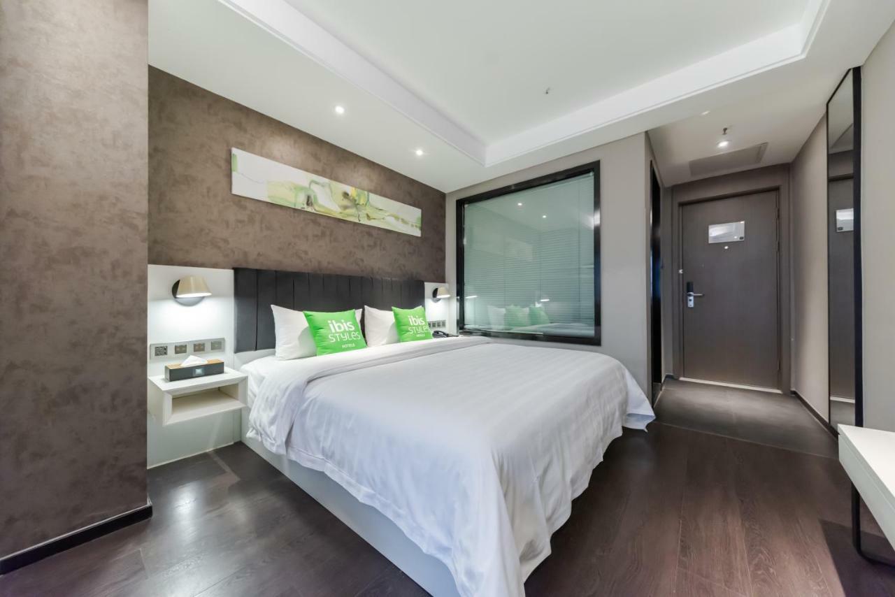 Ibis Styles Suzhou Nanmen Metro Station Hotel Экстерьер фото